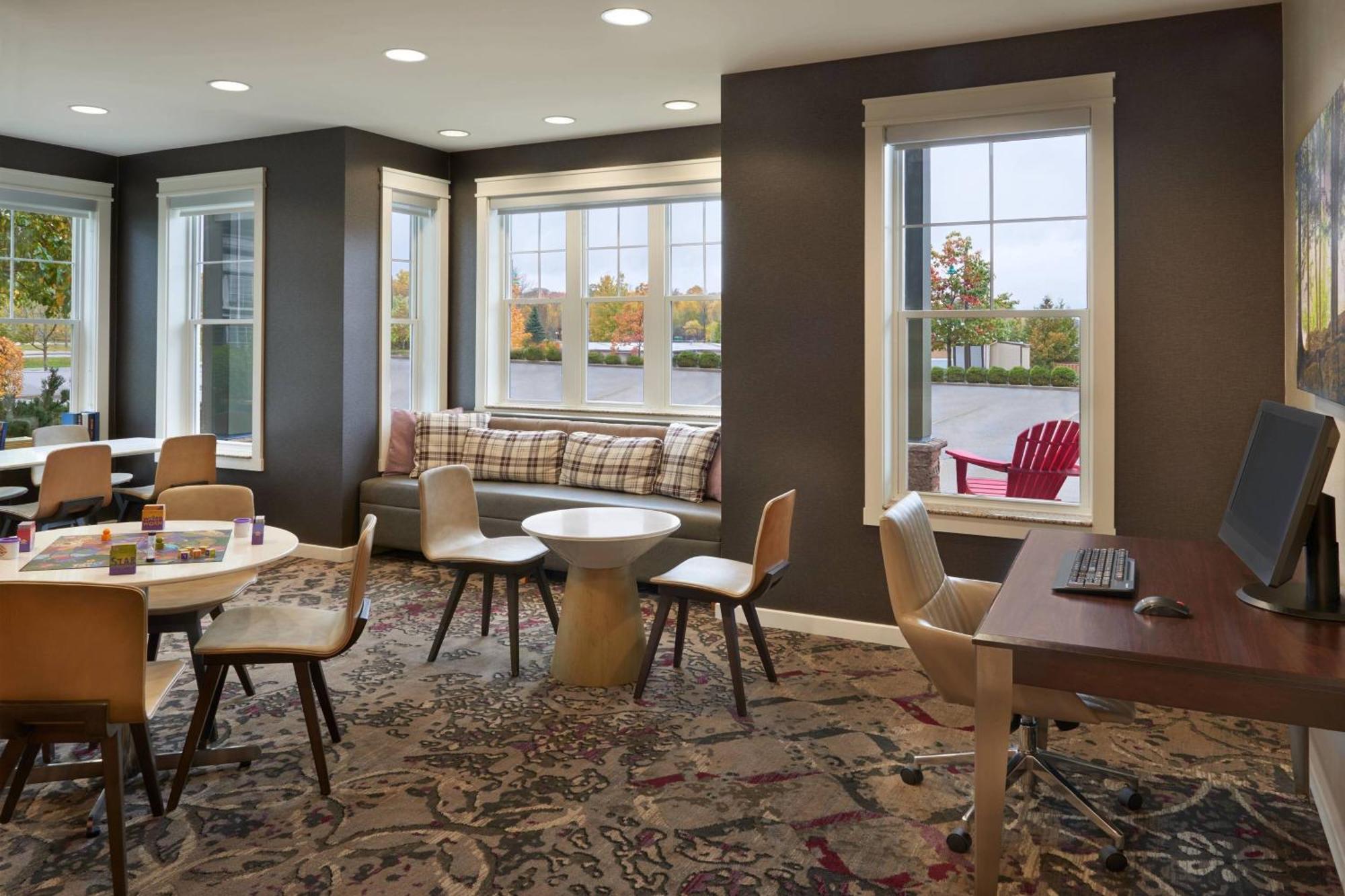 Residence Inn By Marriott Gravenhurst Muskoka Wharf מראה חיצוני תמונה