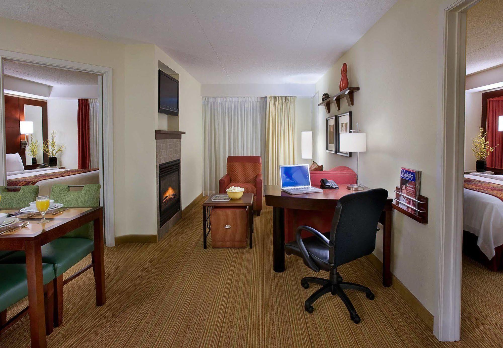 Residence Inn By Marriott Gravenhurst Muskoka Wharf מראה חיצוני תמונה